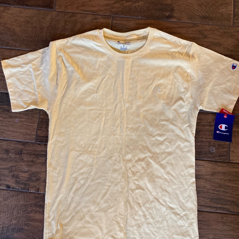 Champion t shirt NWT